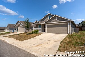 Foto del edificio - 5631 Mount Helen Dr