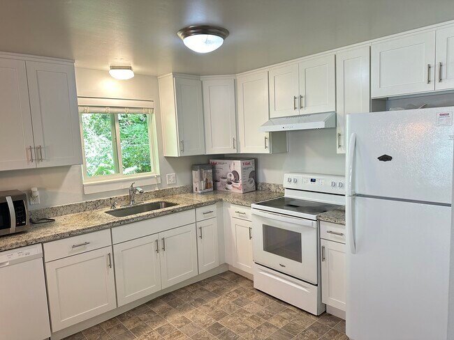 Open Kitchen - 18101 76th Ave W