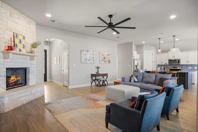 Building Photo - 1136 Wild Rose