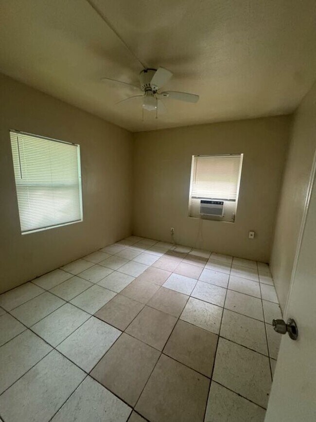 Foto del edificio - 1416 NW 4th St