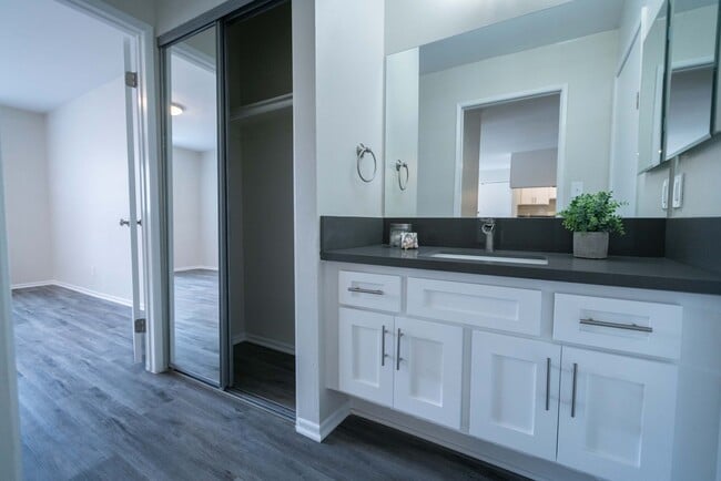 Foto del interior - 2039 North Las Palmas Ave