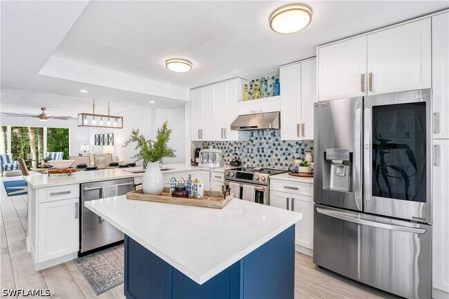 Foto del edificio - 3001 Sandpiper Bay Cir