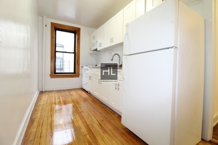 Primary Photo - QUENTIN ROAD 1Bed