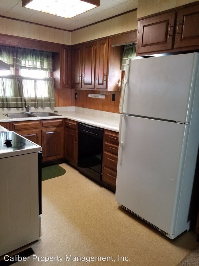 Foto del edificio - 2 br, 1 bath House - 136 N. Fountain St.