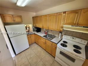 Foto del edificio - 20833 NW 25th Ave