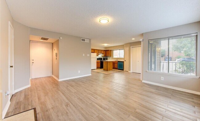 Foto del edificio - 12200 Overbrook Ln
