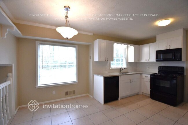 Building Photo - 5384 Pounds Dr N