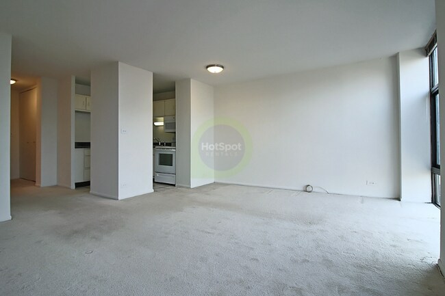 Building Photo - 58 E Goethe St