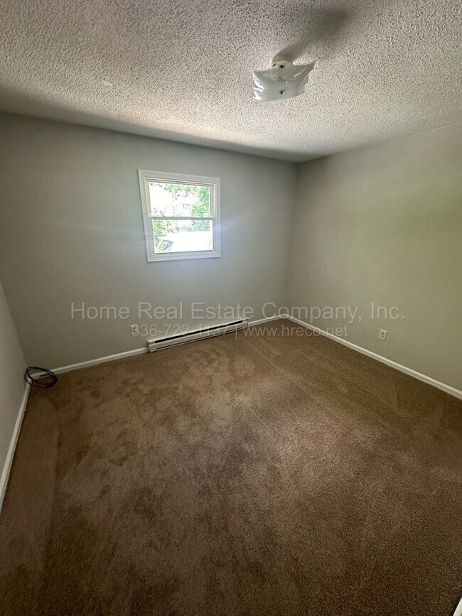 Foto del edificio - 4229 Ogburn (Drawer 1 - 695)