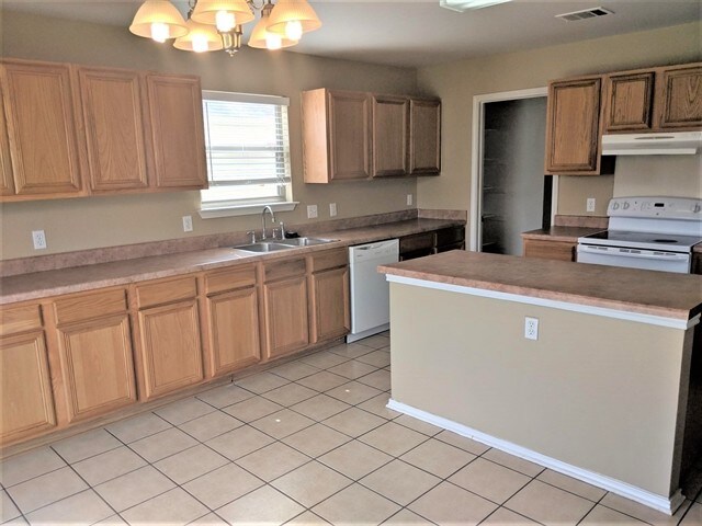 Foto del edificio - 51 Jan Ln