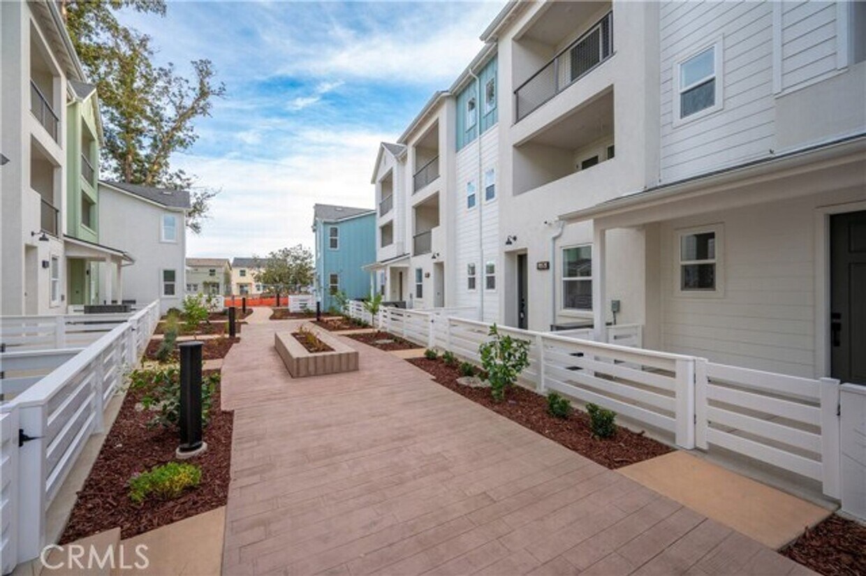905 Madonna Rd Unit 46, San Luis Obispo, CA 93405 Condo for Rent in