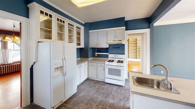 Foto del edificio - 4 br, 2 bath House - 206 W Custer Park House