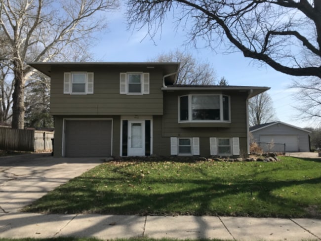 Building Photo - 4410 Phoenix St