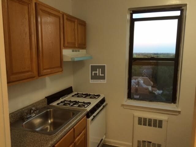 Foto del edificio - 8620 Park Ln S