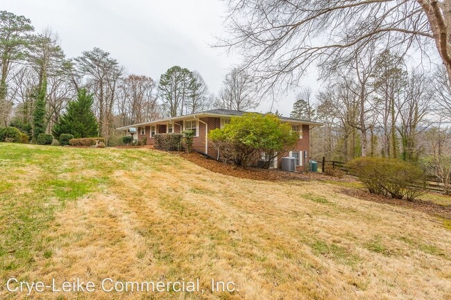 Building Photo - 5 br, 3 bath House - 331 Garden Rd.