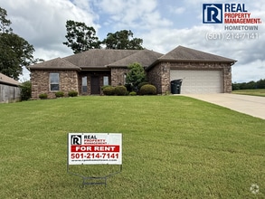 Building Photo - 2232 Ingleside Dr