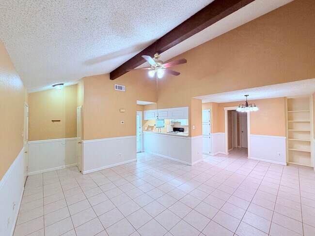 Foto del edificio - 6503 Columbia Oaks Ct