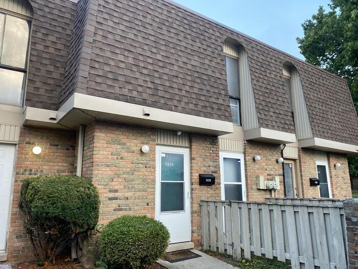 Primary Photo - 7478 Countrybrook Dr