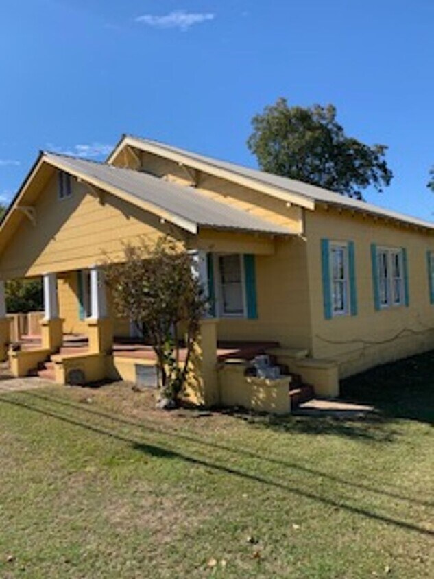 Primary Photo - 1300 Kicker Rd