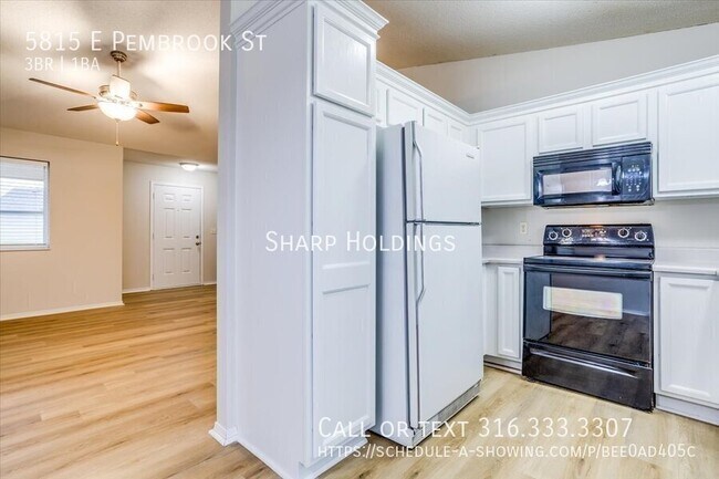 Foto del edificio - 5815 E Pembrook St