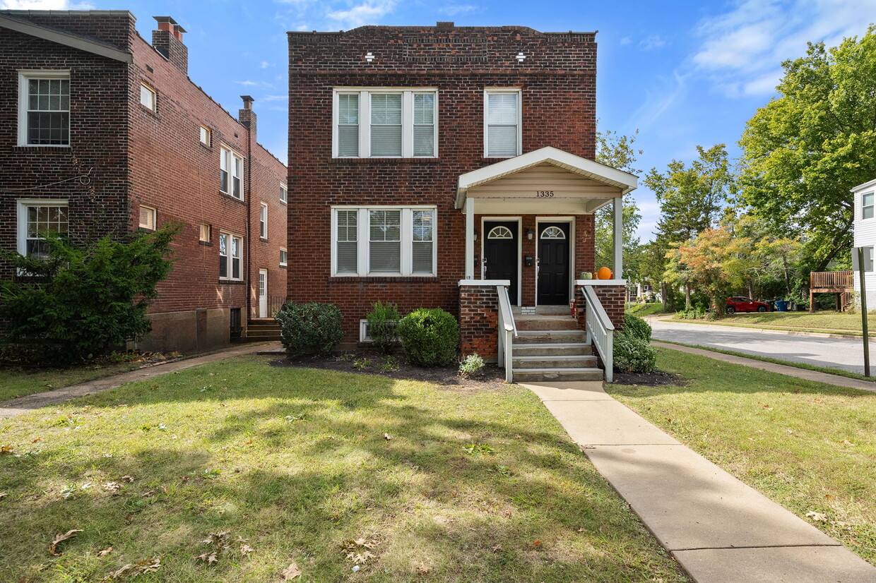 Primary Photo - 1335 Woodland Dr