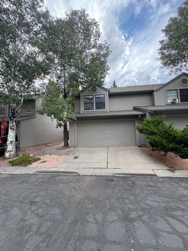 Foto del edificio - 4130 E Spring Meadows Cir