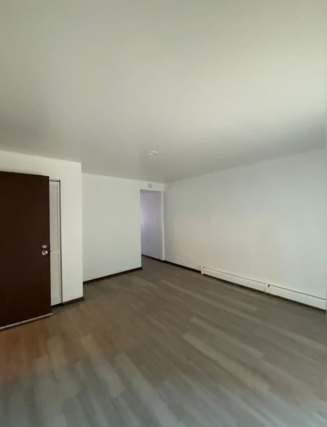 Building Photo - 3060 Bernice Ave