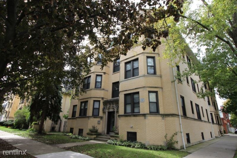 Primary Photo - 4054 N Harding Ave