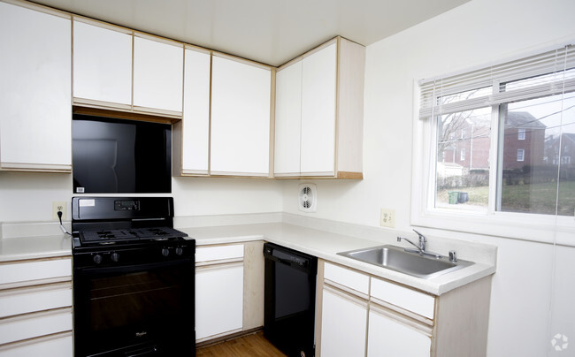 Interior Photo - Lake Falls Apartments