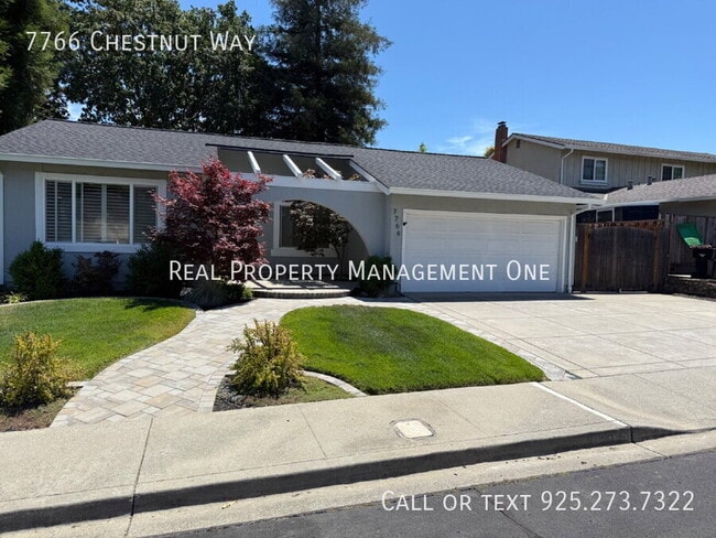 Photo - 7766 Chestnut Way House