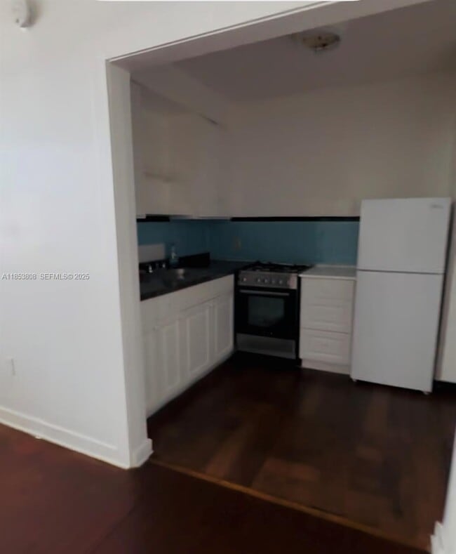 Building Photo - 1611 Pennsylvania Ave