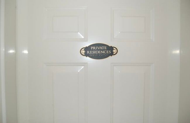 Building Photo - 210 W Washington St