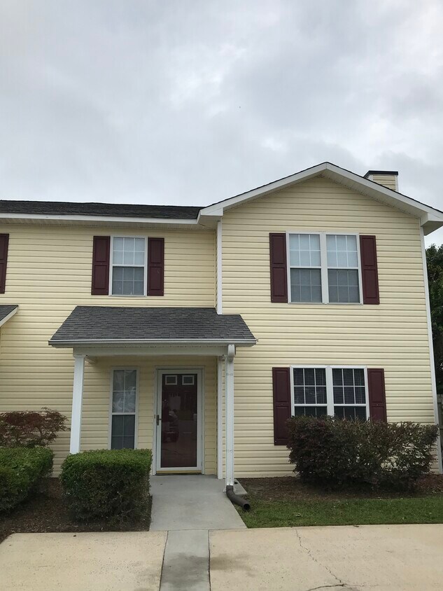 Foto principal - 3037 Edward Ct
