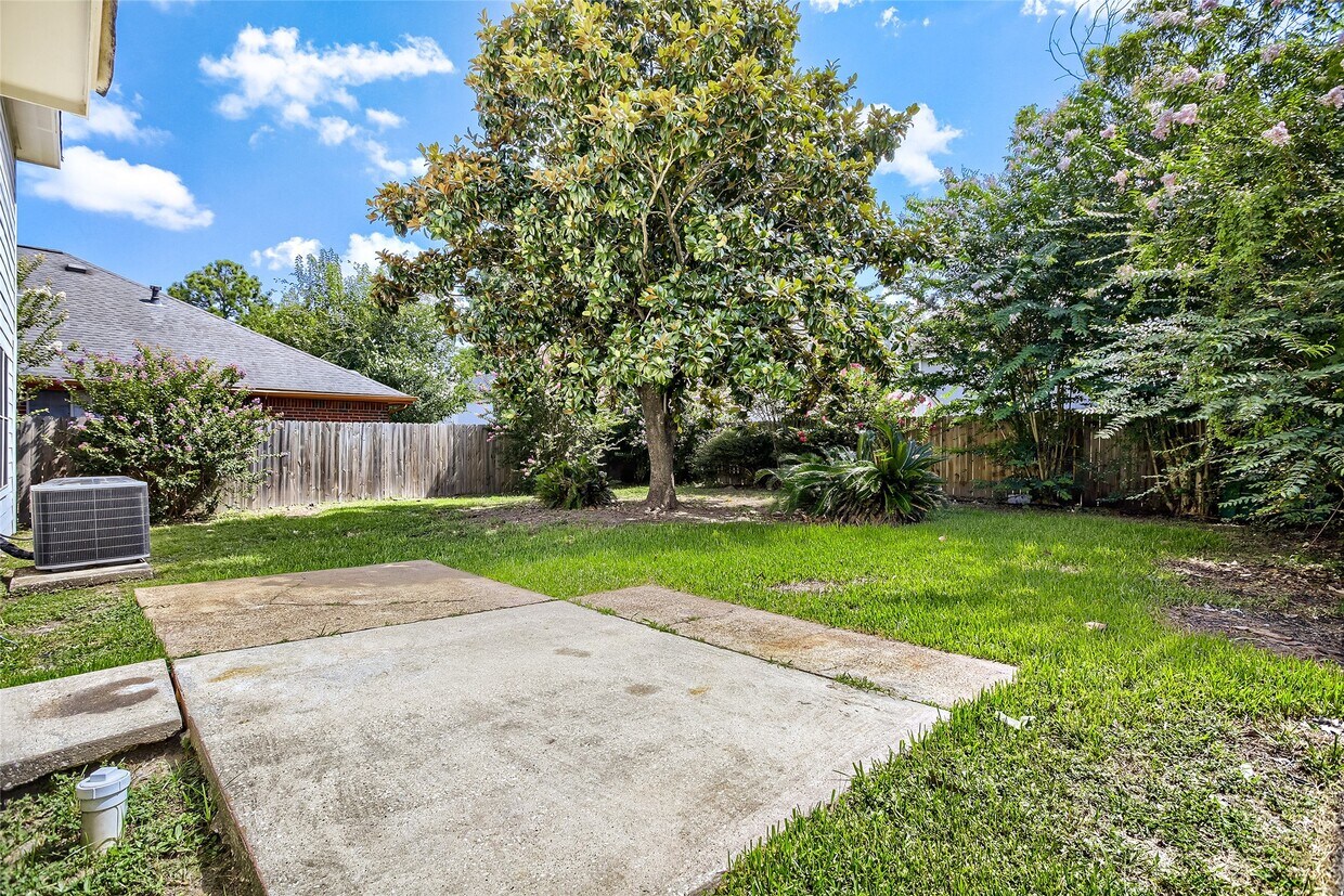 Foto del edificio - 13822 Dentwood Dr