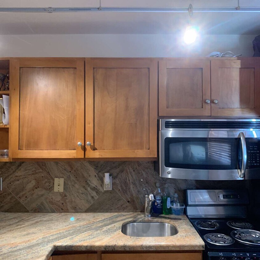 Foto principal - 130 E Kelly Ave