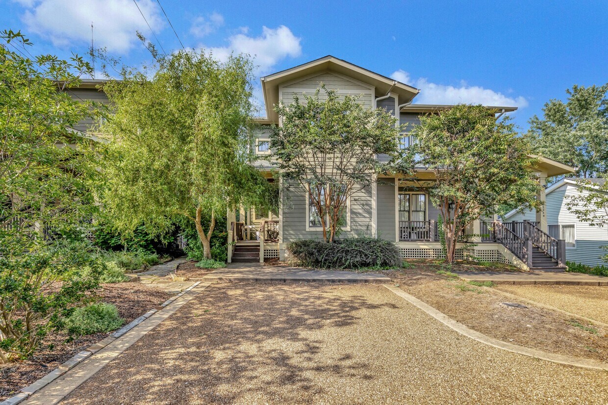 1206A Linden Ave, Nashville, TN 37212 Townhome Rentals in Nashville