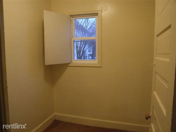 Foto del edificio - 1126 Grandville Ave SW