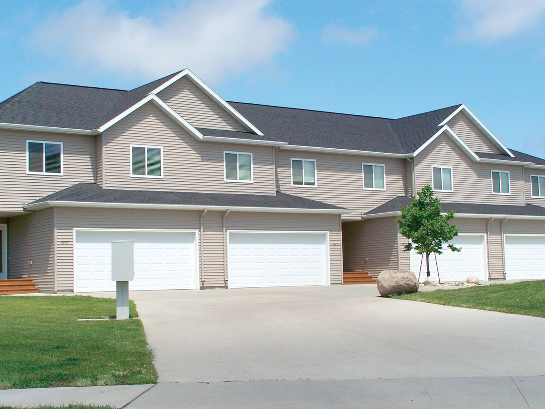 Foto del edificio - Creekside Townhomes