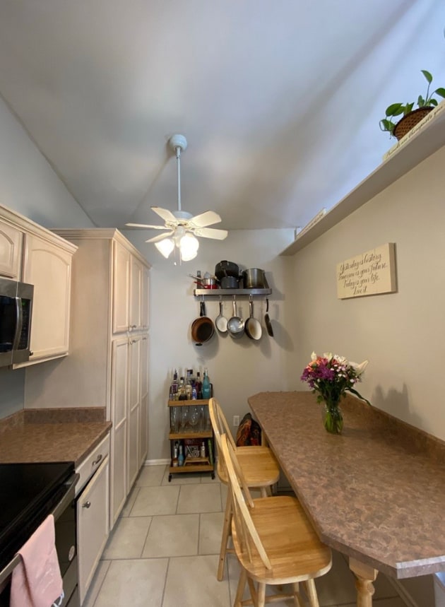 Building Photo - 809 Dora Ct