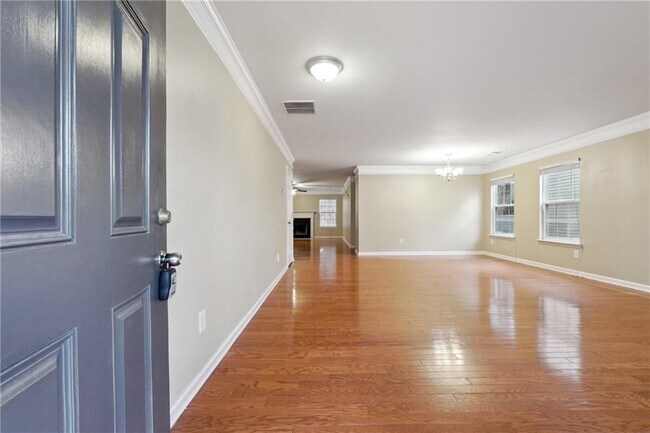 Foto del edificio - 3050 Centerglen Ln