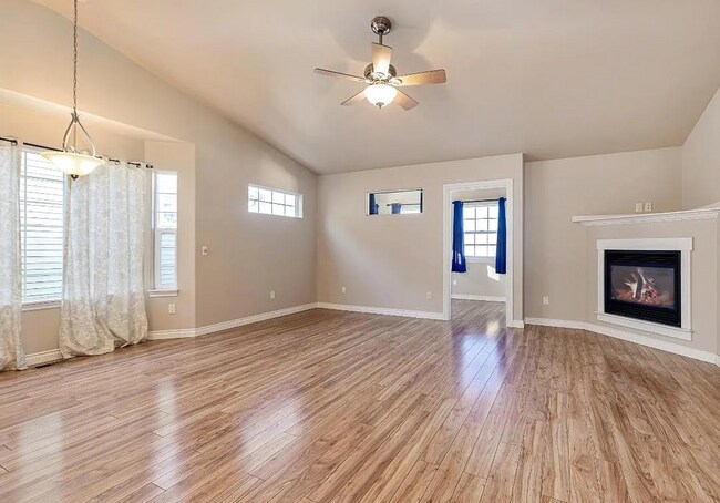 Building Photo - 140 Barron Way