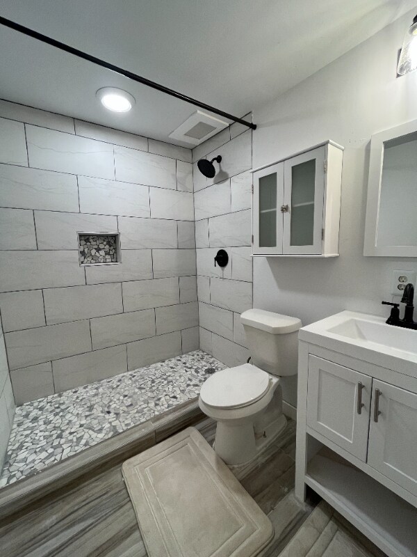 Building Photo - 321 Mansfield Way