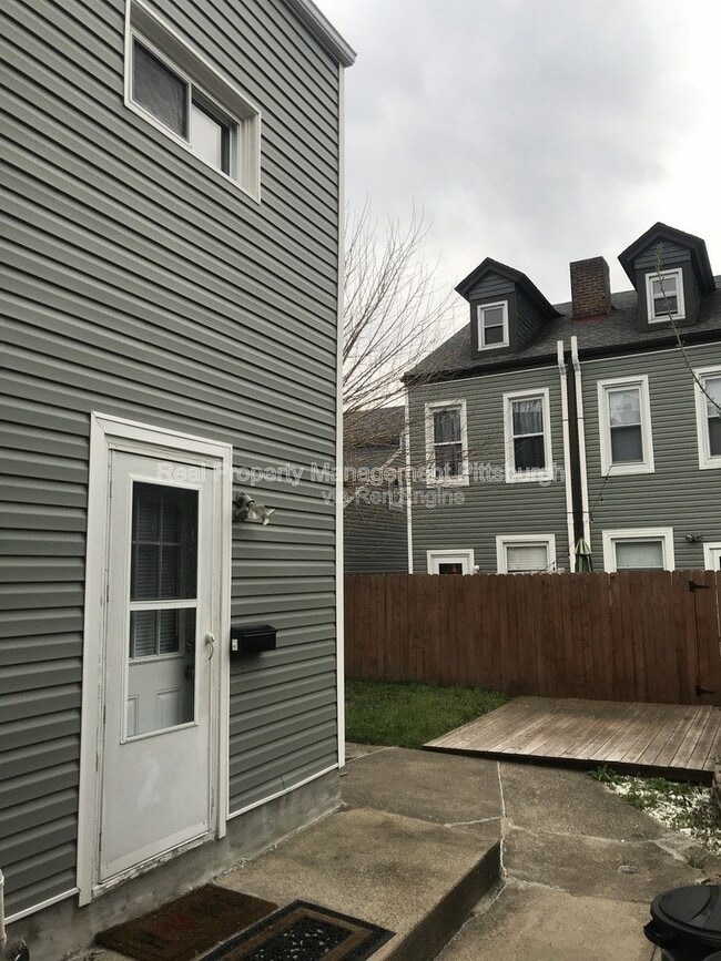 Building Photo - 4554 Friendship Ave