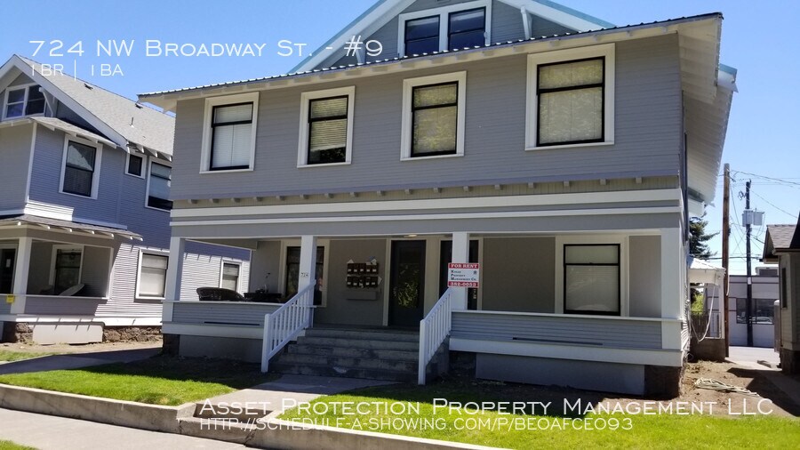 Primary Photo - 724 NW Broadway St