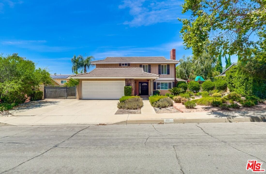 Primary Photo - 687 Mt Carmel Dr