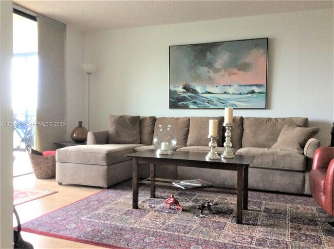 Building Photo - 16300 Golf Club Rd