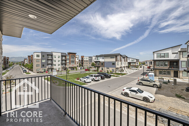 Building Photo - 8389 S 115 E