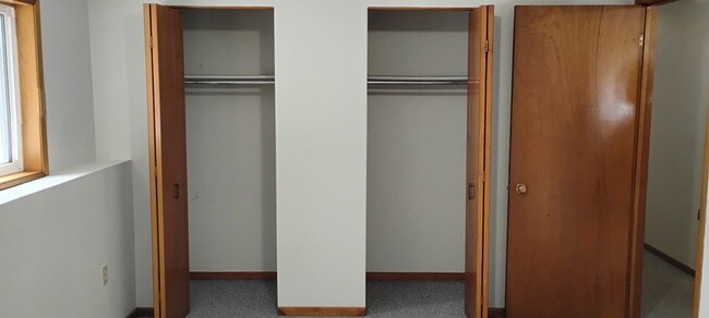 Building Photo - 356 Lincoln St