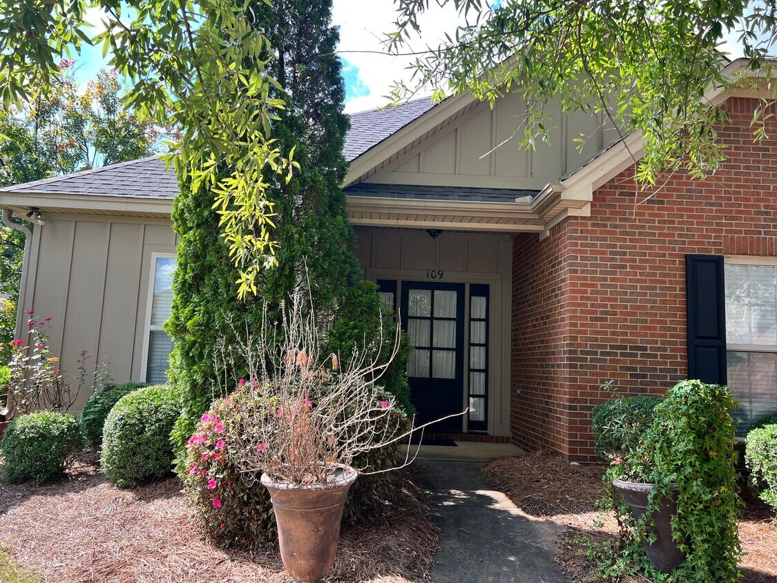 Primary Photo - Gardens at Gatewood Townhome