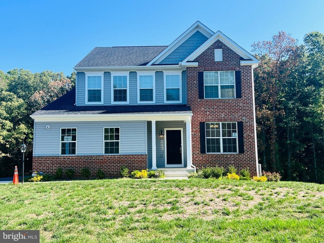 Foto principal - 9946 Old Fort Rd